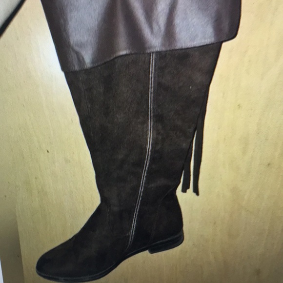 Elegant Brown Knee-High Women's Boots - Picture 1 of 1